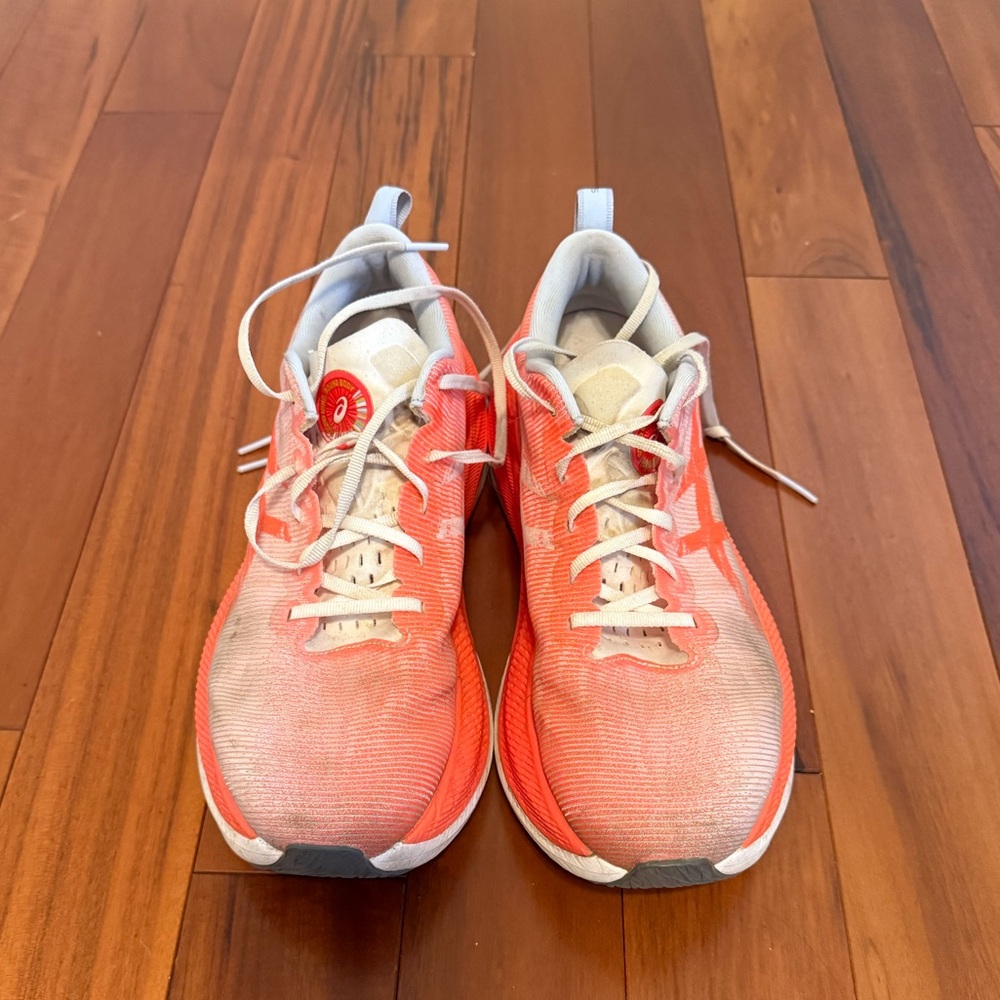 ASICS Superblast